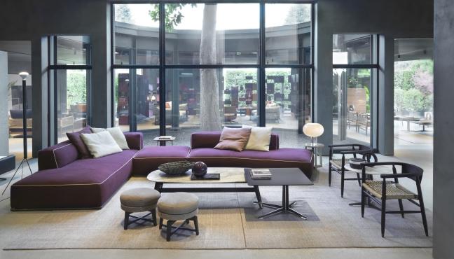 The interiors of the indoor area of the Meda showroom